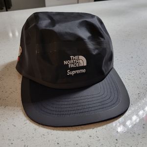 Supreme®/The North Face® Summit Series Outer Tape Seam Camp Cap- Black